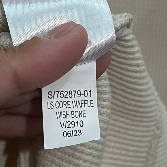 Old‎ Navy Button Henley Cream Thermal Built-in Flex Shirt Size XL - Picture 5 of 9